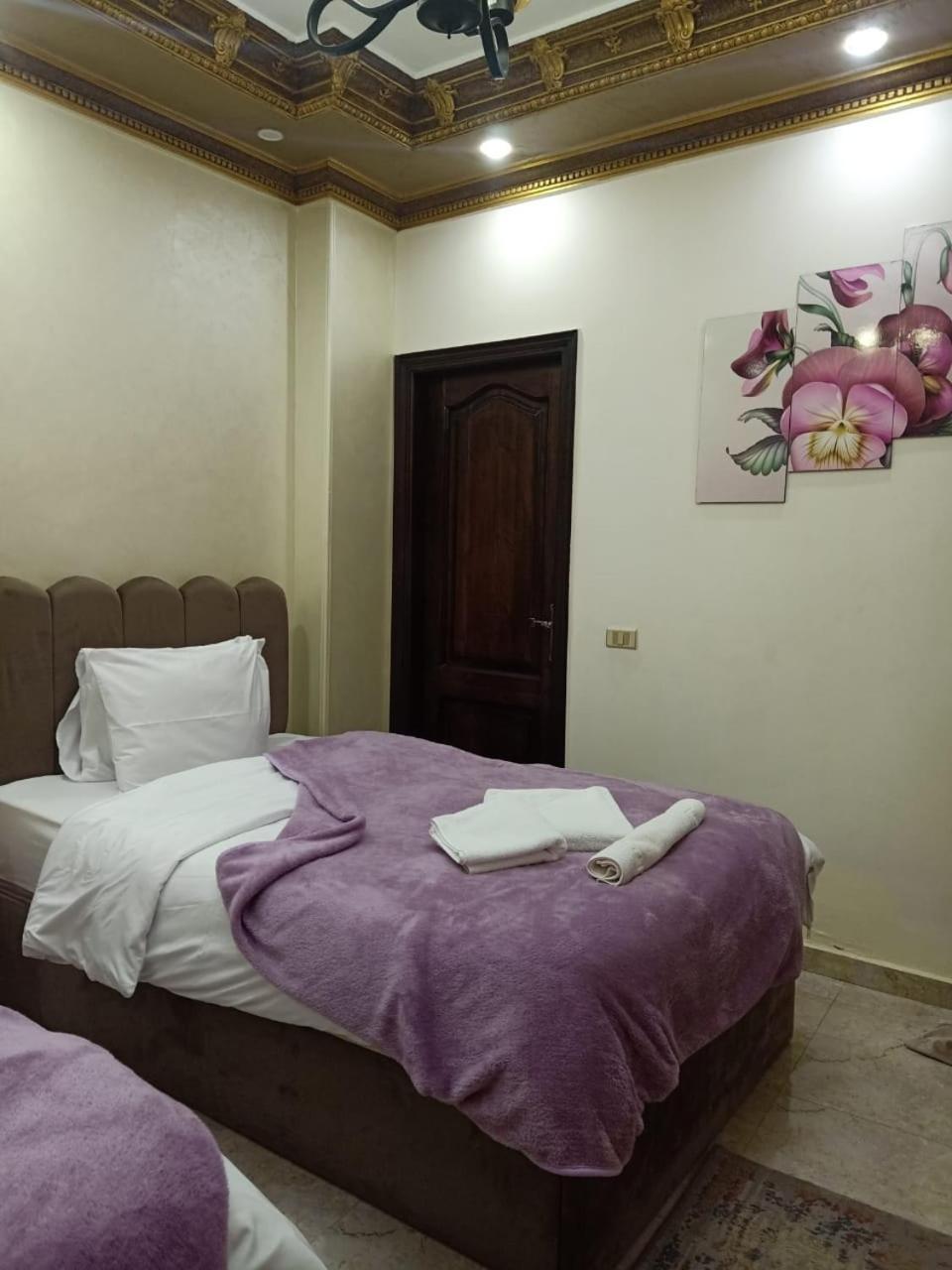 Pyramid View Gh Hotell Kafret el-Gabal Rum bild